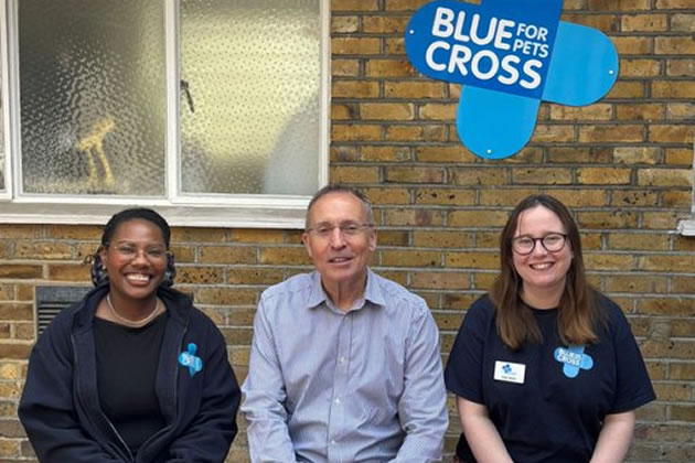Andy Slaughter MP visits Blue Cross Animal Hospital 