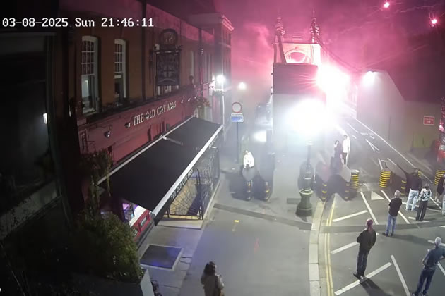 CCTV still showing the display from the Hammersmith end of the bridge