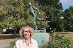 Greek Runner Statue Fundraiser Beats its Target